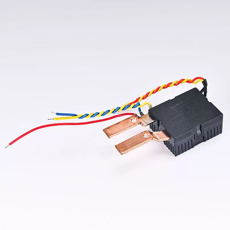 80A еднофазно 4P релсово реле за блокиране 80A еднофазно 4P релсово реле за блокиране